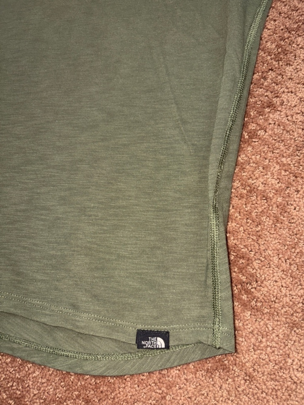 The North Face tee - Picture 3 of 6